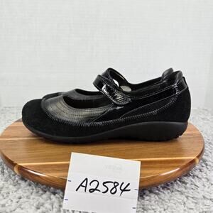 Naot Womens 41W Wide Kirei Mary Jane Black Suede Casual Comfort Lifestyle Shoe